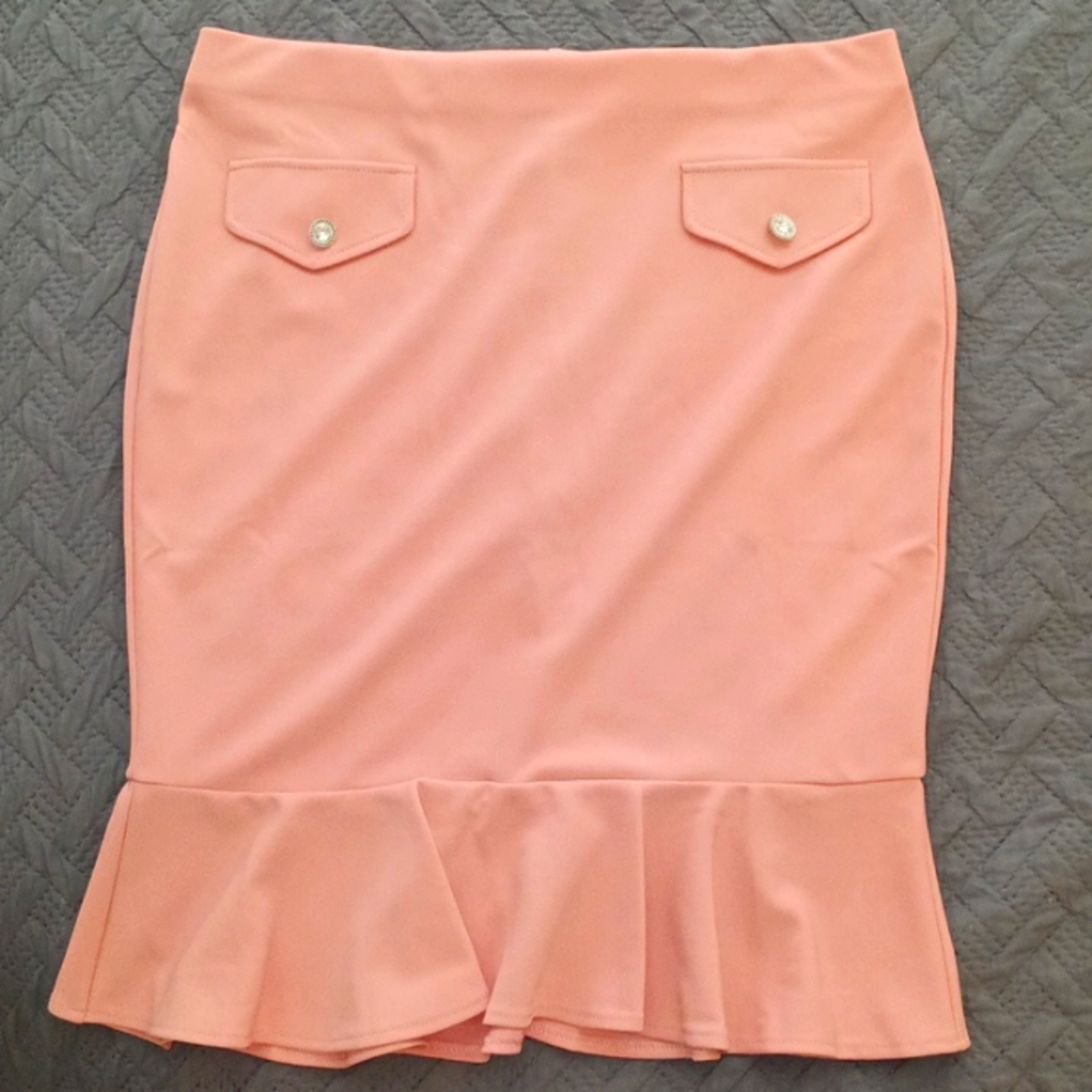 Skirts - Picture 2 of 3